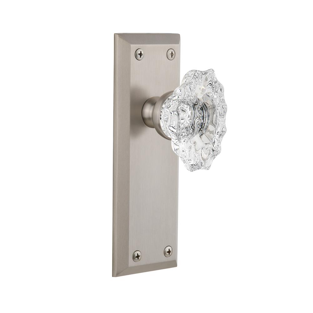 Grandeur by Nostalgic Warehouse FAVBIA Complete Passage Set Without Keyhole - Fifth Avenue Plate with Biarritz Knob in Satin Nickel